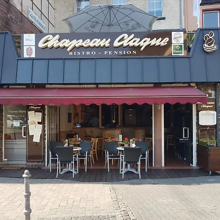 Pension Chapeau-Claque-3